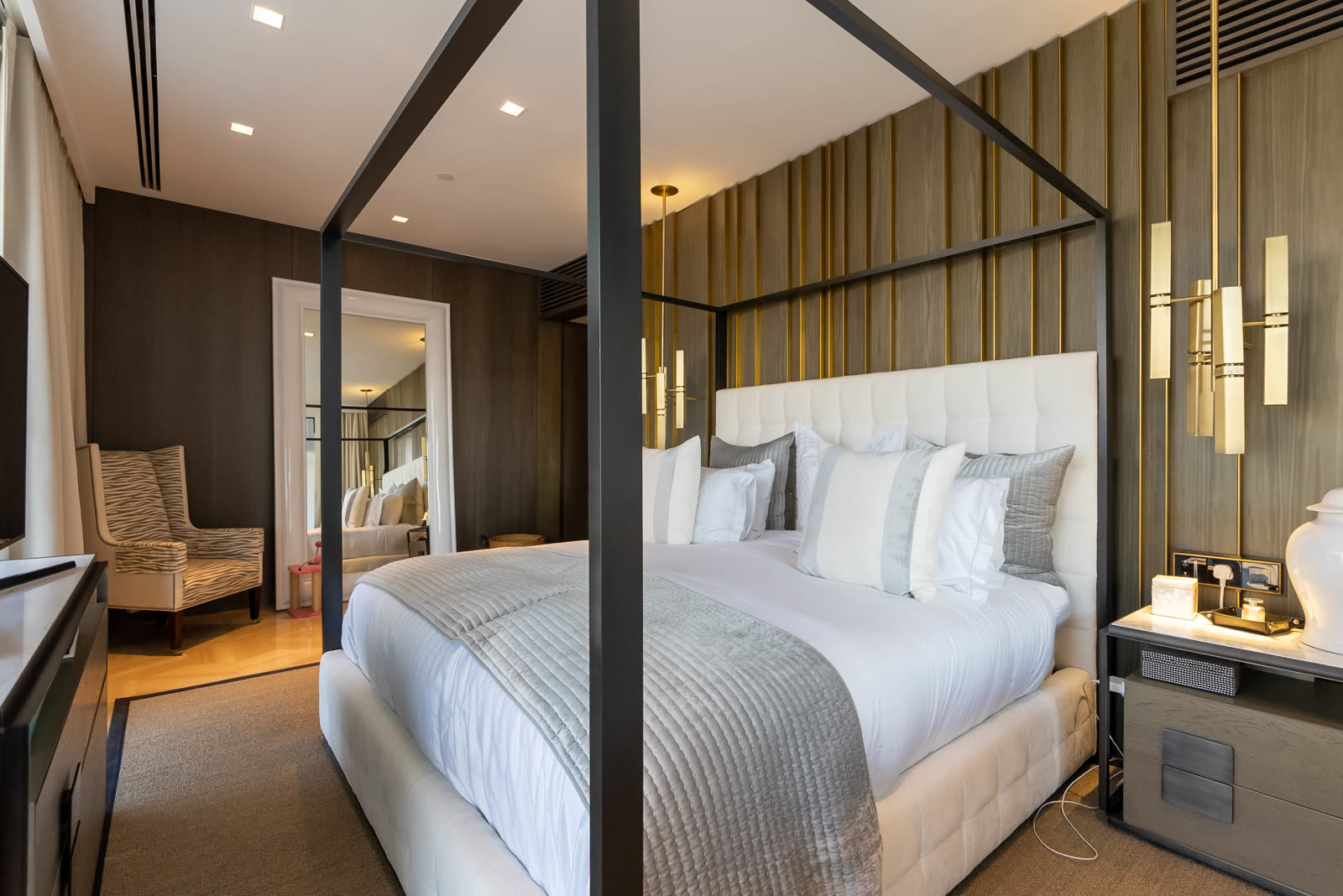 Dubai property interior, HDR photography